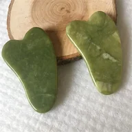Pozostałe urządzenia kosmetyczne - Deni Carte MASAŻER GUA SHA czarny jadeit - miniaturka - grafika 1