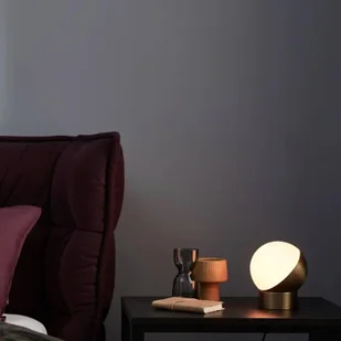 Beacon Lighting Lampa stołowa Beacon Mikoh, metal w kolorze antycznego mosiądzu, szkło - Lampy stojące - miniaturka - grafika 3