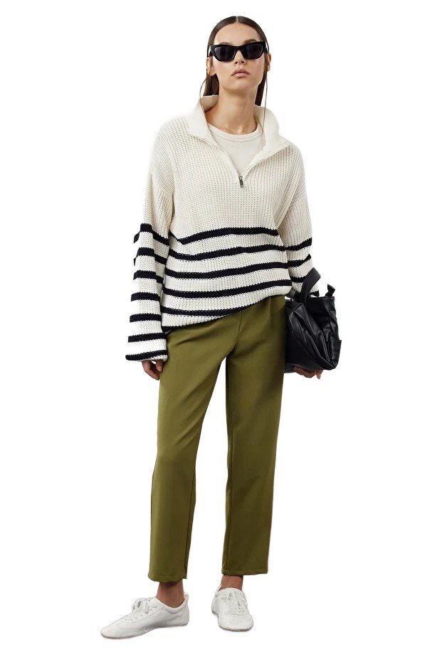TRENDYOL SPODNIE DAMSKIE CASUAL PROSTE KHAKI NA CO DZIEŃ 40 5EA*