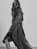 Płaszcze damskie - Reserved - Trencz z imitacji skóry - czerwony - miniaturka - grafika 1