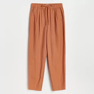 Spodnie damskie - Reserved Spodnie paperbag - Pomarańczowy - grafika 1