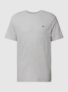 T-shirt o kroju regular fit z wyhaftowanym logo model ‘SHIELD’ - Koszulki męskie - miniaturka - grafika 1