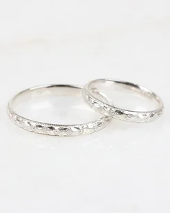 Srebrne obrączki z roślinną fakturą - Pierścionki - miniaturka - grafika 1