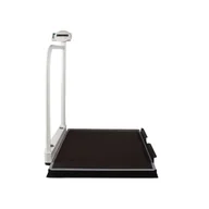 Wagi łazienkowe - SECA 677 Elektroniczna waga do wózków inwalidzkich z poręczą i rolkami transportowymi - miniaturka - grafika 1