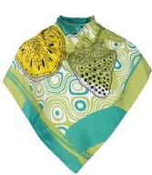 Apaszki i szaliki damskie - Chusta apaszka delikatna kolorowa barwne owoce - miniaturka - grafika 1