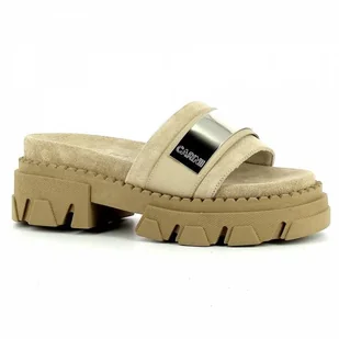 Beżowe klapki damskie CARINII - Carinii - Klapki i japonki damskie - miniaturka - grafika 1