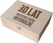 Koszulkowy 30 lat - wszystkie części oryginalne - drewniane pudełko z grawerem