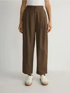 Spodnie damskie - Reserved - Spodnie chino z wiskozą - beżowy - miniaturka - grafika 1