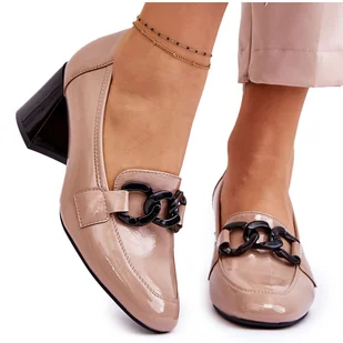 Vinceza Lakierowane Czółenka Z Łańcuchem Beżowe Keilani beżowy - Czółenka - miniaturka - grafika 1