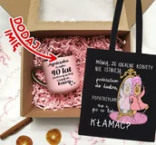 Gadżety dla niej i dla niego - Zestaw prezentowy na 40 urodziny - kubek na 40 z imieniem oraz torba - miniaturka - grafika 1