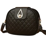 Torebki damskie - Torebka skórzana na ramię mała pikowana czarna skóra ekologiczna - miniaturka - grafika 1