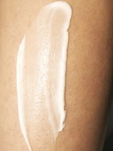 YOPE Botanical Body Lotion Tangerine and Raspberry 300 ml - Balsamy i kremy do ciała - miniaturka - grafika 3