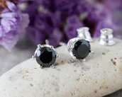 Kolczyki - Srebrne kolczyki sztyfty z czarną cyrkonią 6mm - miniaturka - grafika 1