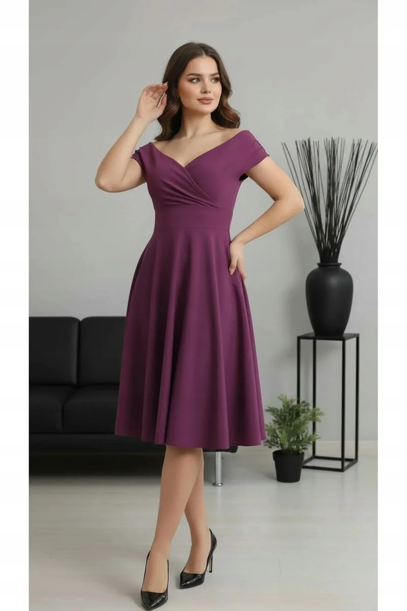 ELEGANCKA SUKIENKA MIDI W KOLORZE BURGUND Z DEKOLTEM V 44 5IA