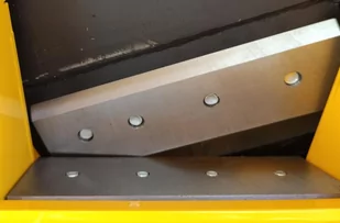 MASTERCUT AU-DGS1500 ROZDRABNIACZ SPALINOWY REBAK DO GAŁĘZI 12cm / 15km - Rozdrabniacze do gałęzi - miniaturka - grafika 3