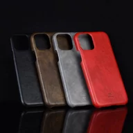 Etui i futerały do telefonów - Crong Essential Cover - Etui iPhone 11 Pro (czerwony) - miniaturka - grafika 1