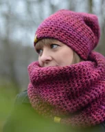 Czapki damskie - Komplet czapka i komin CRAZYCOLOR fuksja/czerwień - miniaturka - grafika 1