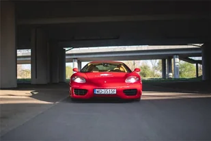 Jazda Ferrari F360 Modena ulicami Łodzi - Czasopisma - miniaturka - grafika 1
