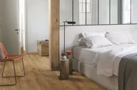 Panele podłogowe - Panele Winylowe Lvt Quick-Step Liv Sgspc20316 Country Charm Medium Brown Kl. 33 2,5 Mm Klej - miniaturka - grafika 1