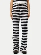 Spodnie sportowe damskie - Noisy May Spodnie dzianinowe Laika 27033781 Czarny Flared Fit - miniaturka - grafika 1