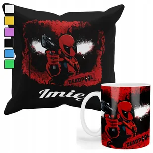 ZESTAW KUBEK + PODUSZKA Z POSZEWKĄ- PREZENT DLA FANA DEADPOOL + IMIĘ - Gadżety dla niej i dla niego - miniaturka - grafika 1