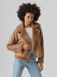 Vero Moda Kurtka w kolorze jasnobrązowym ze futra syntetycznego - Kurtki damskie - miniaturka - grafika 1