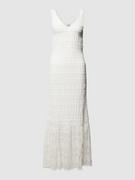 Sukienki - Suknia ślubna z fakturowanym wzorem model ‘HILMA’ - miniaturka - grafika 1