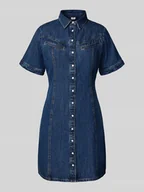 Sukienki - Sukienka jeansowa o długości do kolan z kołnierzykiem koszulowym - miniaturka - grafika 1