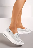 Półbuty damskie - Srebrne Półbuty w Stylu Mokasynów na Platformie z Łańcuszkiem Himenna - miniaturka - grafika 1