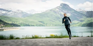 COMPRESSPORT kompresyjne legginsy do biegania damskie UNDER CONTROL TIGHTS czarne - Spodnie sportowe damskie - miniaturka - grafika 5