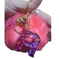 Breloki - Breloczek z pomponem i literką R - podkreśl swoją indywidualność - miniaturka - grafika 1