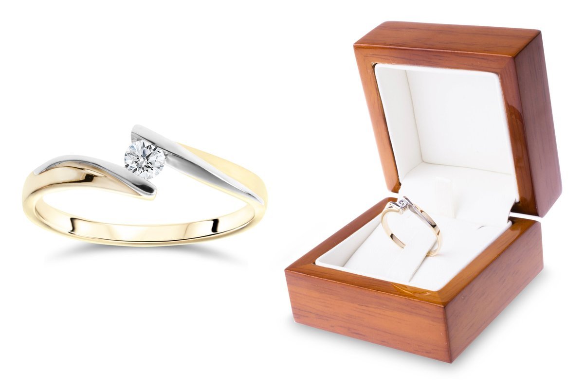 ZŁOTY PIERŚCIONEK ZARĘCZYNOWY 333 CN105 Rozmiar:18