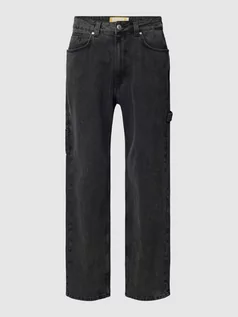 Spodnie męskie - Jeansy o kroju baggy fit z 5 kieszeniami w kolorze czarnym - grafika 1