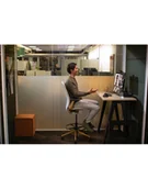 Stacje dokujące i replikatory portów - LOGITECH Dock Focus Room Kit Teams - USB - PLUGG - WW-9004 - MSFT - miniaturka - grafika 1