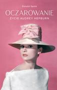 Książki o kulturze i sztuce - Dolnośląskie Oczarowanie Życie Audrey Hepburn - miniaturka - grafika 1