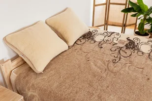 Poduszka merynos 70x80 Kremowa naturalna, lamówka cappuccino Pościelowe wyroby rozgrzewające - Poduszki Poduszka merynos 70x80 Kremowa naturalna, lamówka cappuccino Pościelowe wyroby rozgrzewające - Poduszki - miniaturka - grafika 1