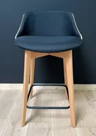 Taborety i hokery - Hoker drewniany tapicerowany L-1 pikowana tapicerka - miniaturka - grafika 1
