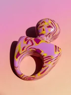 Pierścionki - Fioletowy pierścionek z kulką - miniaturka - grafika 1