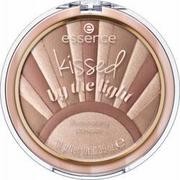 Pudry do twarzy - Essence Kissed By The Light Illuminating Powder 02 brown 10.0 g - miniaturka - grafika 1