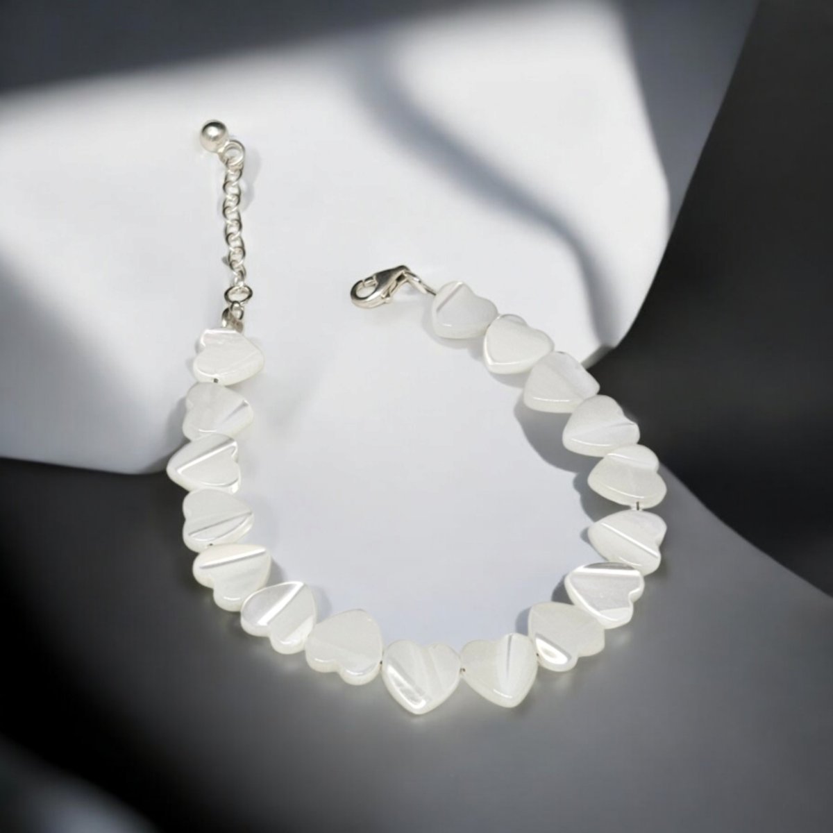 Bransoletka srebrna serca z masy perłowej