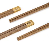 Zestawy do sushi - Kwadratowe Zdobione Pałeczeki Do Sushi Z Bambusa - miniaturka - grafika 1