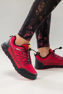 Czerwone buty trekkingowe damskie buty sportowe na bieżnikowanej podeszwie z regulowaną elastyczną sznurówką czarne wstawki softshell Casu 2309-3W - Buty trekkingowe damskie - miniaturka - grafika 1