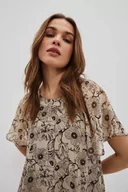 Sukienki - Rozkloszowana sukienka z kwiatowym printem-42 - miniaturka - grafika 1