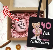 Gadżety dla niej i dla niego - Zestaw prezentowy na 40 urodziny - kubek na 40 z imieniem oraz torba - miniaturka - grafika 1