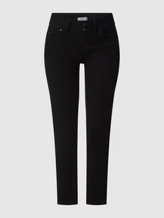 Spodnie damskie - Jeansy z naszywką z logo model ‘Molly’ - grafika 1