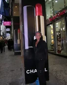 Książki o kulturze i sztuce - Consumption, Construction, and Melancholia - Mariola Przyjemska - miniaturka - grafika 1