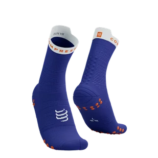 COMPRESSPORT Skarpetki do biegania wysokie PRORACING SOCKS V4 RUN HIGH dazz blue/white - Skarpetki sportowe męskie - miniaturka - grafika 1