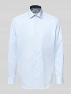 Koszule męskie - Koszula biznesowa o kroju comfort fit z listwą guzikową - miniaturka - grafika 1