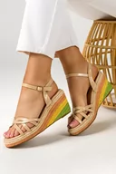 Espadryle damskie - Beżowe sandały espadryle damskie lakierowane na kolorowym koturnie Casu U24X7-BE-36 - miniaturka - grafika 1