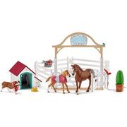 Figurki dla dzieci - Schleich SLH 42458 Horse Club Goście Hannah - miniaturka - grafika 1